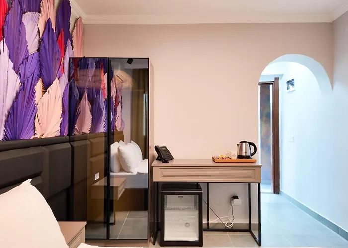 Lizbonia Hotel *