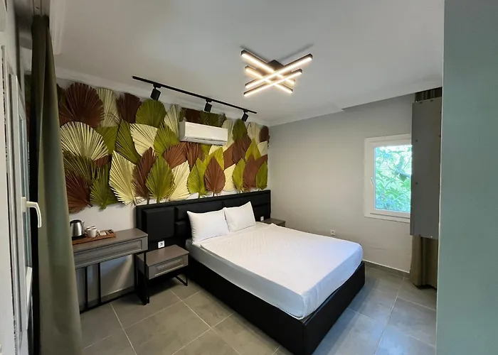 Lizbonia Hotel *
