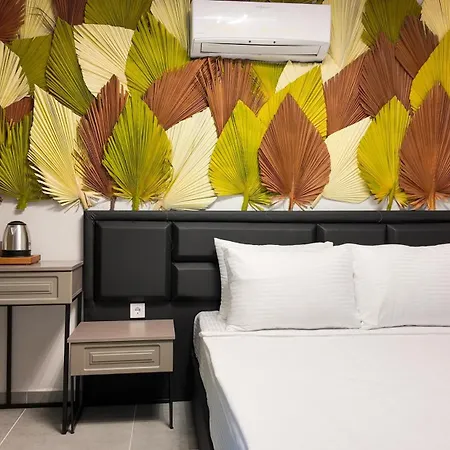 ホテル Lizbonia *