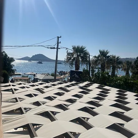 Lizbonia ホテル *